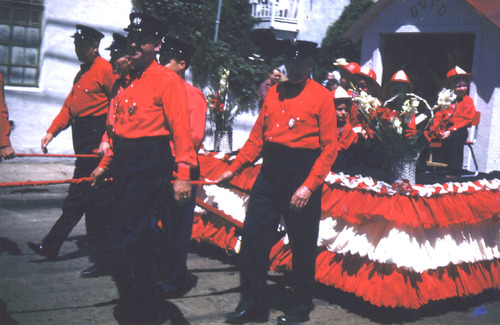 Click to see PIC 3-JUL 136 of 4th July (PIC 3-JUL)