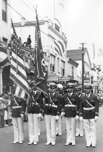 Click to see PIC 3-JUL 178 of 4th July (PIC 3-JUL)