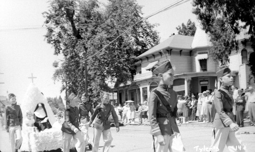 Click to see PIC 3-JUL 237 of 4th July (PIC 3-JUL)