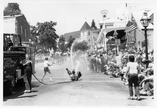 Click to see PIC 3-JUL 283 of 4th July (PIC 3-JUL)