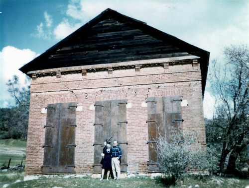 Click to see PIC 4-FRE 27 of French Corral (PIC 4-FRE)
