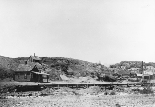 Click to see PIC 4-GHO 5-B of Ghost Towns (PIC 4-GHO)
