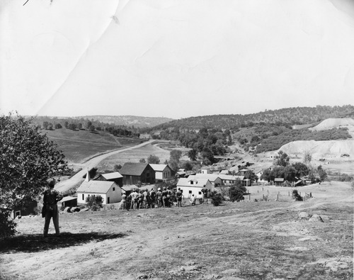 Click to see PIC 4-GHO 27 of Ghost Towns (PIC 4-GHO)