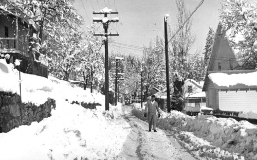 Click to see PIC 4-GR 27-2 of Grass Valley (PIC 4-GR)