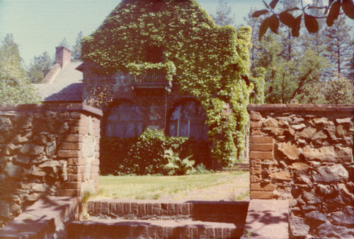 Click to see PIC 4-GR 242 of Grass Valley (PIC 4-GR)