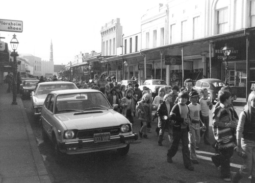 Click to see PIC 4-GR 432 of Grass Valley (PIC 4-GR)