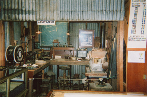Click to see PIC 4-GR 660-661 of Grass Valley (PIC 4-GR)