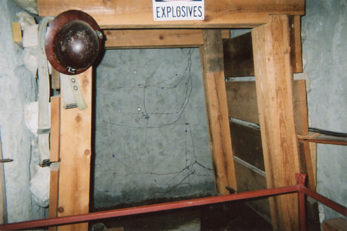 Click to see PIC 4-GR 663 of Grass Valley (PIC 4-GR)
