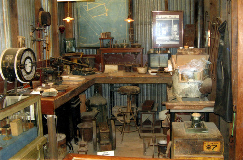 Click to see PIC 4-GR 669B of Grass Valley (PIC 4-GR)