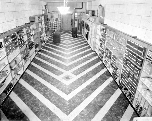 Click to see PIC 4-GR 744 of Grass Valley (PIC 4-GR)