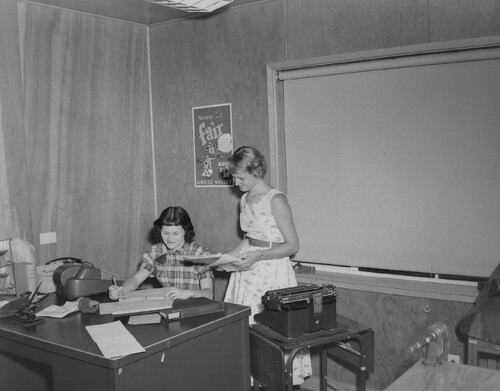 Click to see PIC 4-GR 880-895 of Grass Valley (PIC 4-GR)