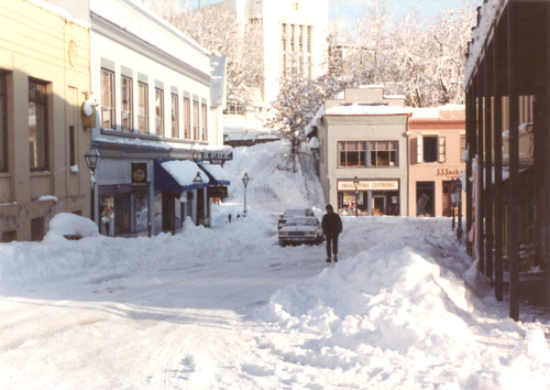 Click to see PIC 4-NEV5 210E of Nevada City (PIC 4-NEV)