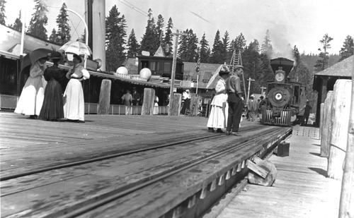Click to see PIC 4-TRU 18 of Truckee (PIC 4-TRU)