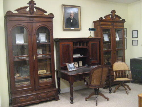 Click to see PIC 5-SEARLS LIBRARY 12 of Searls Collection (PIC 5-SEARLS)