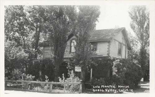 Click to see PIC 5-THE-M 3-C of Lola Montez (PIC 5-THE-M)