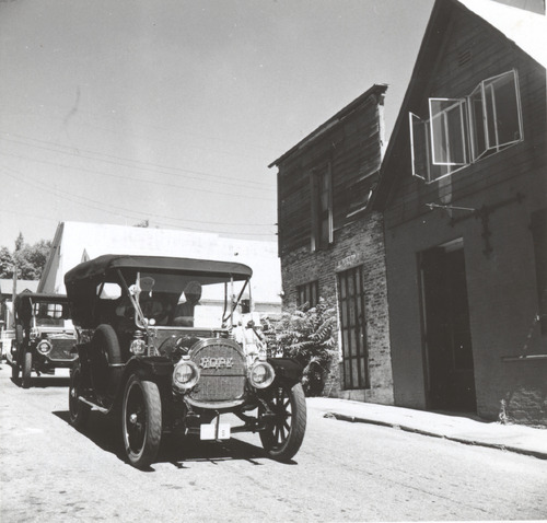 Click to see PIC 5-TRA-AUTO 24-C of Automobiles, trucks (PIC 5-TRA-AUTO)