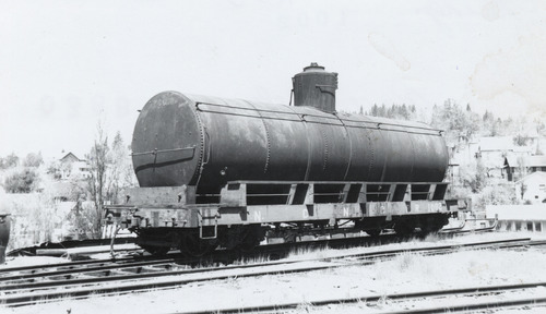Click to see PIC 5-TRA-NAR ROLLING STOCK 5 of NCNGRR box cars, cabooses, etc. (PIC 5-TRA-NAR ROLLING STOCK)