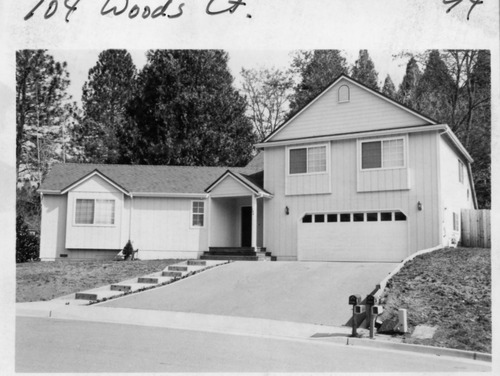 Click to see PIC 6-ADS 1977 of Union Real Estate Ad Photos (PIC 6-ADS)