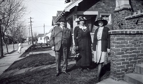Click to see PIC 6-BARTKE F09 of Bartke Family Album (PIC 6-BARTKE)