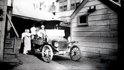 Click to see PIC 6-BARTKE G19 of Bartke Family Album (PIC 6-BARTKE)