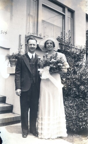 Click to see PIC 6-BARTKE S02 of Bartke Family Album (PIC 6-BARTKE)