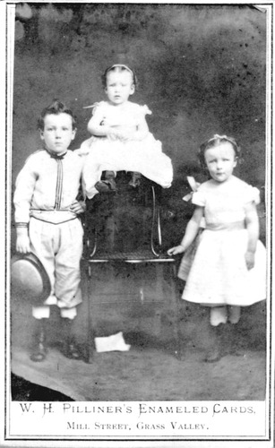 Click to see PIC 6-BEST 74 of Best Family Album (PIC 6-BEST)
