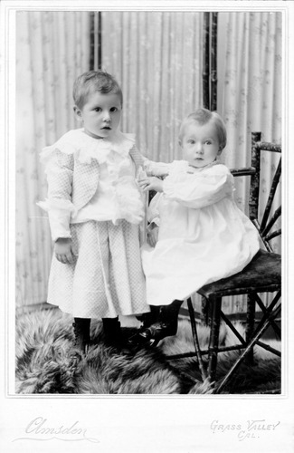Click to see PIC 6-BEST 80 of Best Family Album (PIC 6-BEST)