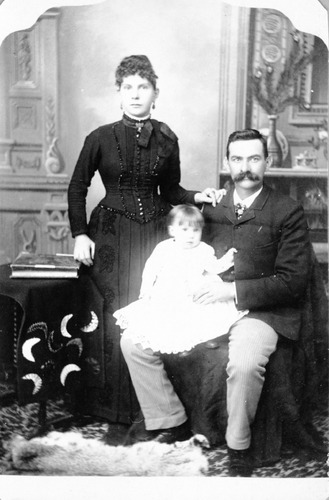 Click to see PIC 6-BEST 143 of Best Family Album (PIC 6-BEST)