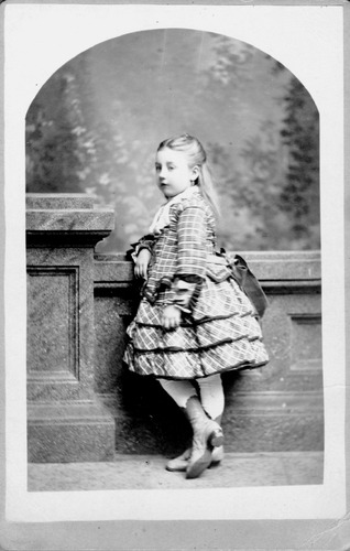 Click to see PIC 6-BEST 149A of Best Family Album (PIC 6-BEST)