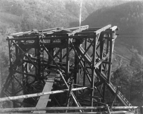 Click to see PIC 6-BRA 99 of Fred Brandt photo album (PIC 6-BRA)