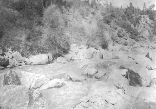 Click to see PIC 6-CAI 36 of Cairns family album (PIC 6-CAI)