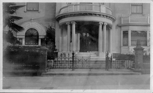 Click to see PIC 6-CAI 48 of Cairns family album (PIC 6-CAI)