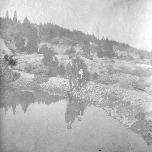 Click to see PIC 6-CAI 69 of Cairns family album (PIC 6-CAI)