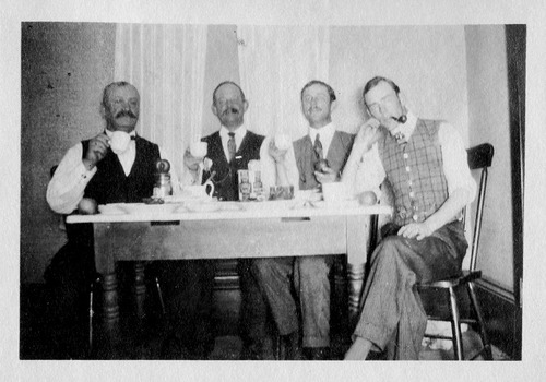 Click to see PIC 6-CAI 85 of Cairns family album (PIC 6-CAI)