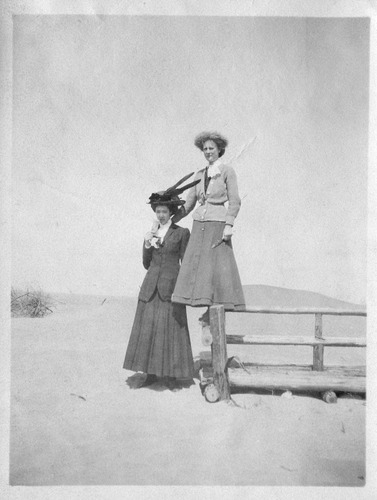 Click to see PIC 6-CAI 87 of Cairns family album (PIC 6-CAI)