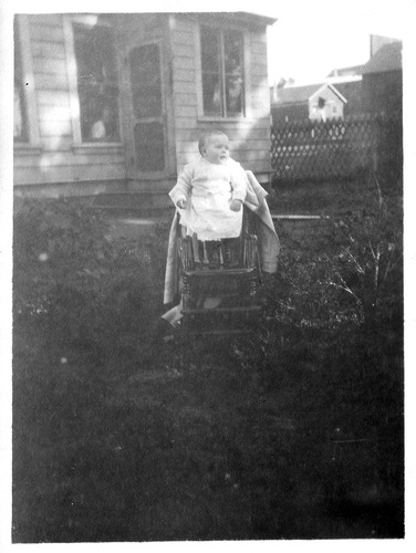 Click to see PIC 6-CAI 125 of Cairns family album (PIC 6-CAI)