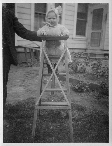Click to see PIC 6-CAI 128 of Cairns family album (PIC 6-CAI)