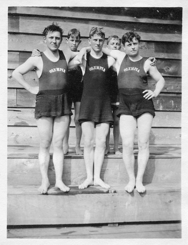 Click to see PIC 6-CAI 145 of Cairns family album (PIC 6-CAI)