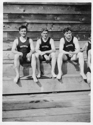 Click to see PIC 6-CAI 146 of Cairns family album (PIC 6-CAI)