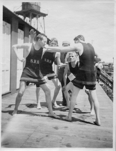 Click to see PIC 6-CAI 147 of Cairns family album (PIC 6-CAI)