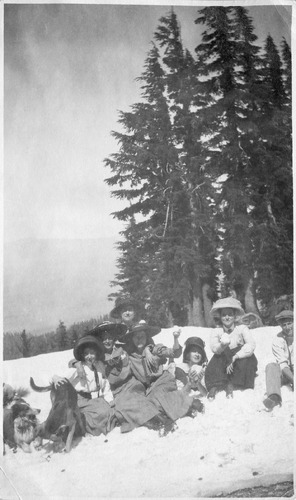 Click to see PIC 6-CAI 206 of Cairns family album (PIC 6-CAI)