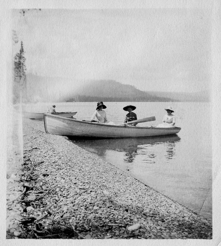 Click to see PIC 6-CAI 223 of Cairns family album (PIC 6-CAI)