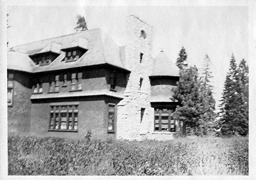 Click to see PIC 6-CAI 225 of Cairns family album (PIC 6-CAI)
