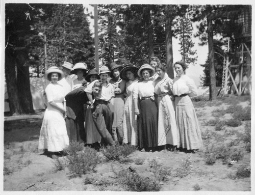 Click to see PIC 6-CAI 228 of Cairns family album (PIC 6-CAI)