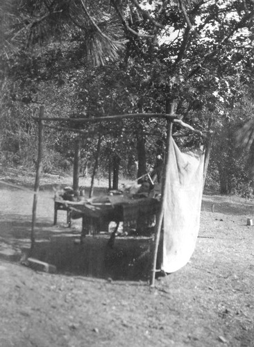 Click to see PIC 6-CAI 236 of Cairns family album (PIC 6-CAI)