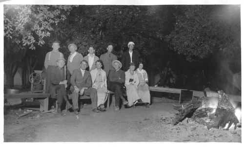 Click to see PIC 6-CAI 270 of Cairns family album (PIC 6-CAI)