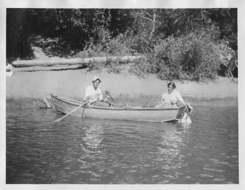 Click to see PIC 6-CAI 271 of Cairns family album (PIC 6-CAI)