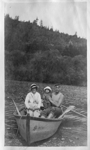 Click to see PIC 6-CAI 272 of Cairns family album (PIC 6-CAI)