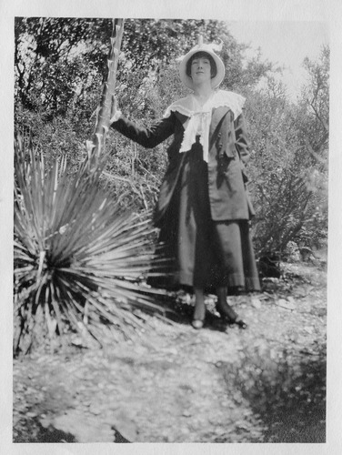 Click to see PIC 6-CAI 333 of Cairns family album (PIC 6-CAI)