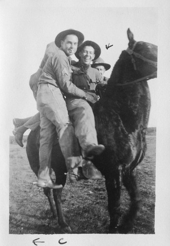 Click to see PIC 6-CAI 373 of Cairns family album (PIC 6-CAI)